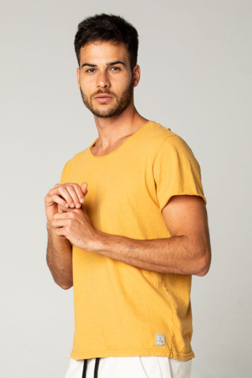camiseta amarela 201ss21220 9