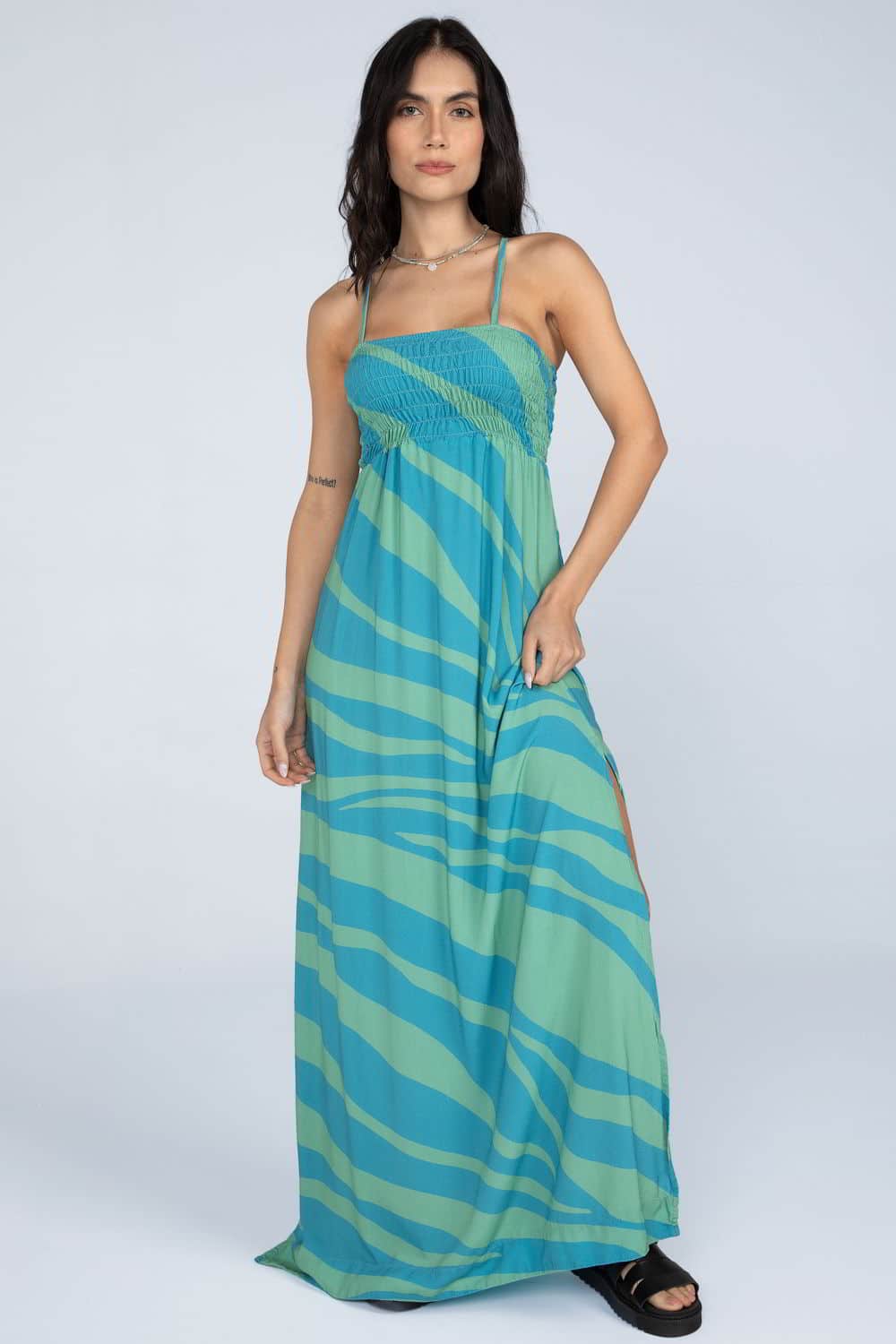 Vestido longo best sale solto