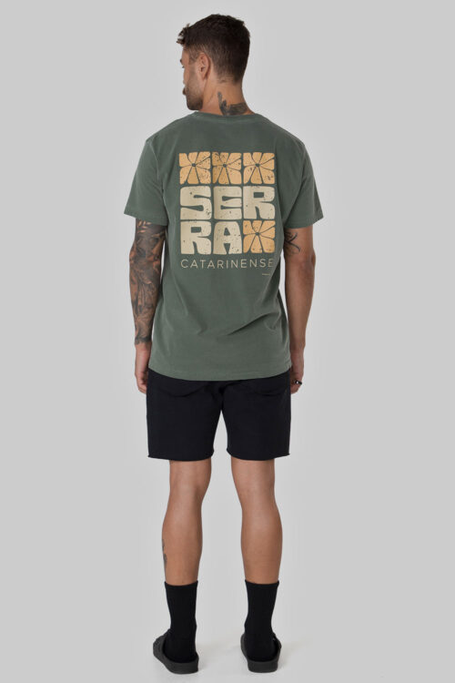 Camiseta Verde Militar 201FW24209 4