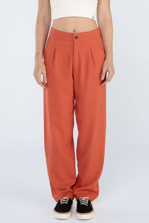 Calça reta linho com bolsos