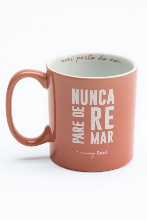 Caneca Nunca pare de remar