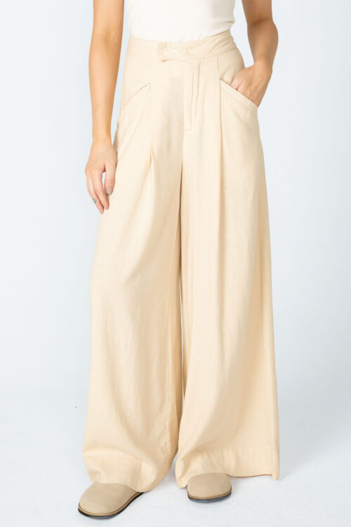Calça pantalona em linho ampla