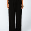 Calça pantalona em linho