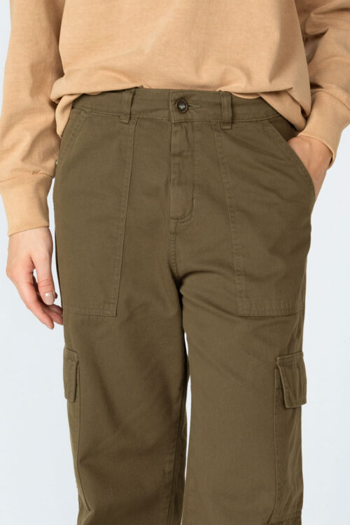 Calca Verde militar 110FW25064 3