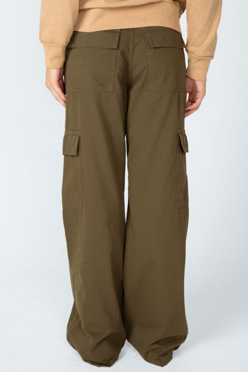 Calca Verde militar 110FW25064 4