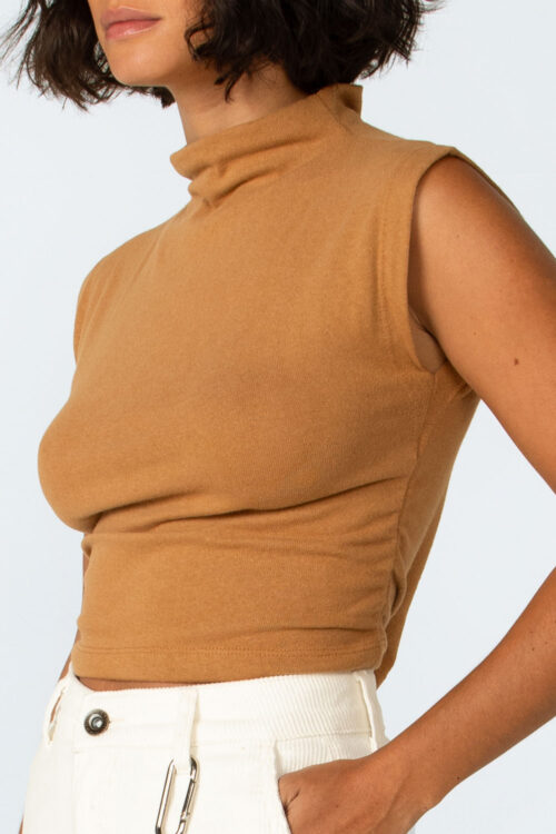 Cropped Camel 103FW25011 3