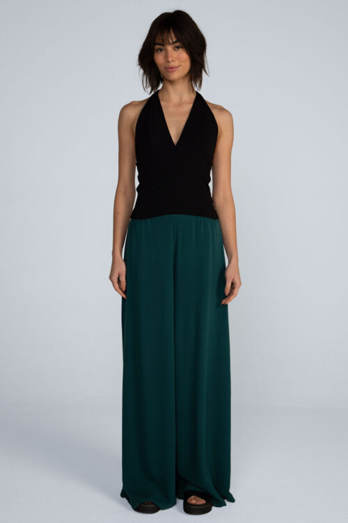 Blusa frente única canelada Blusa Preta 105SS26031 2