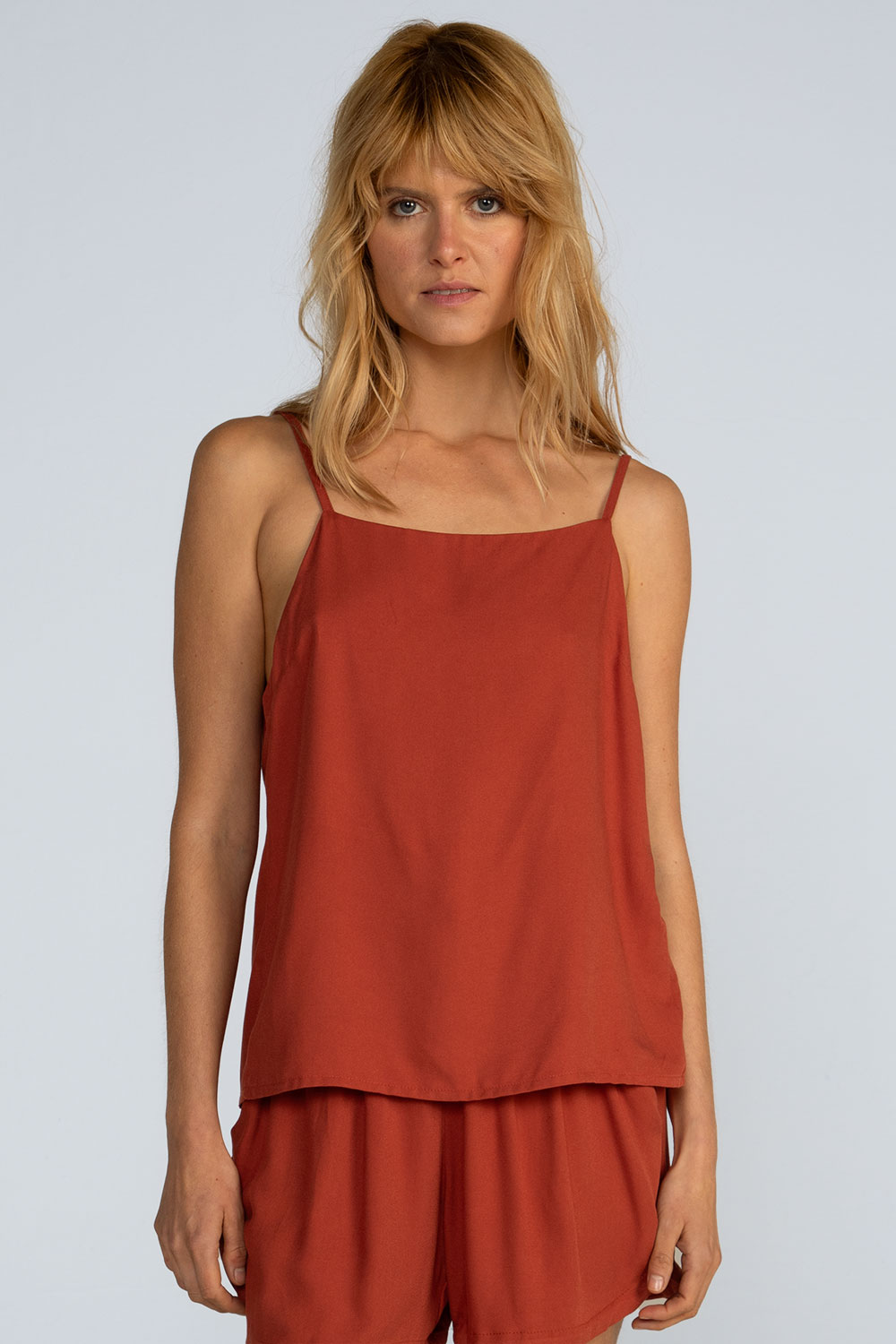 Blusa laço viscose lisa Blusa laço viscose lisa