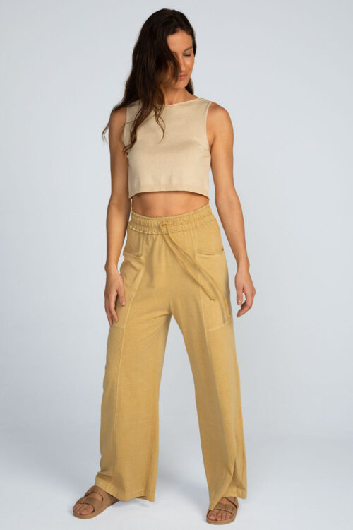 Calça em malha estonada Calca Mostarda 110SS26055 8