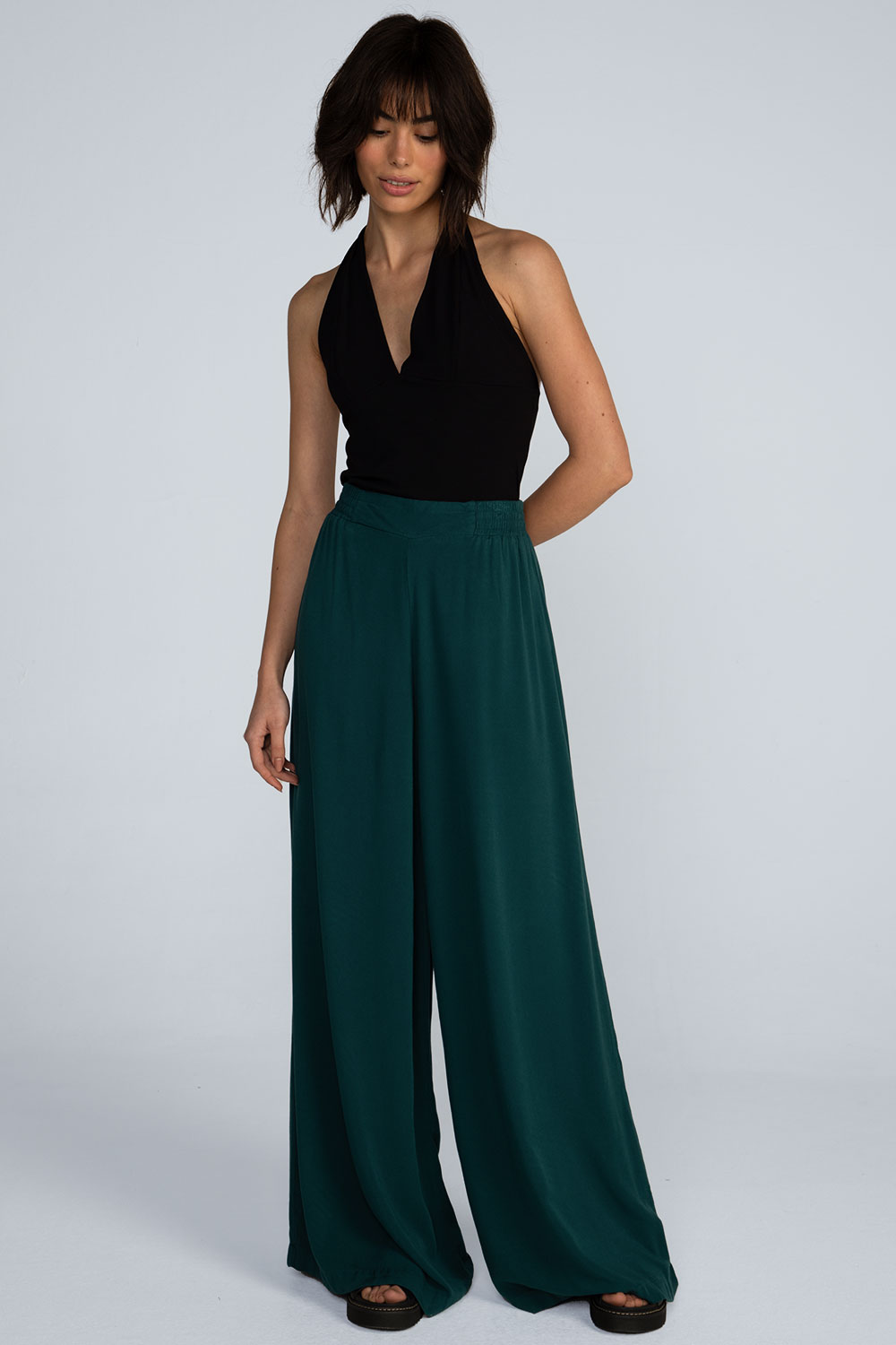 Calça pantalona lisa Calça pantalona lisa - Imagem 4