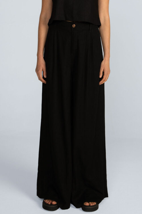 Calça pregas em linho