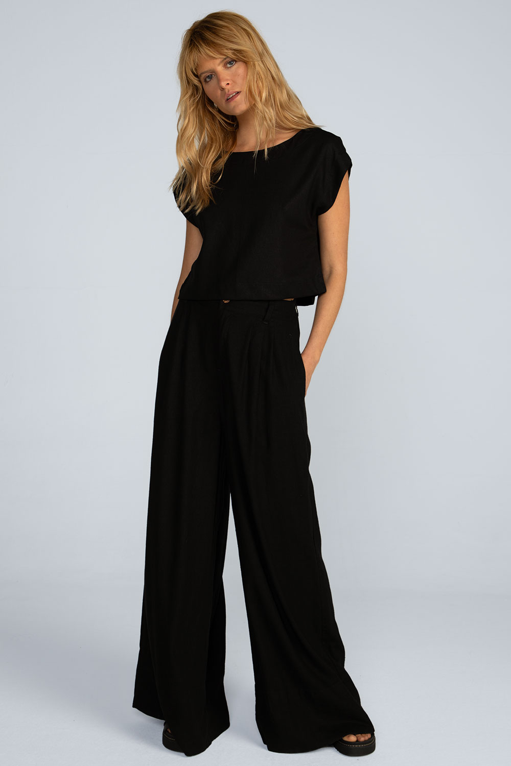 Calça pregas em linho Calça pregas em linho - Imagem 2