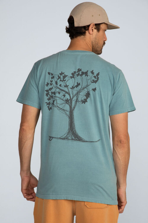 Camiseta árvore