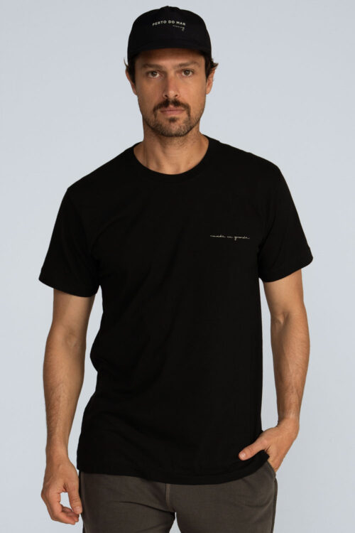Camiseta Assinatura
