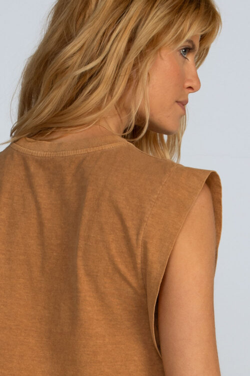 Alternative view of Cropped malha  estonado