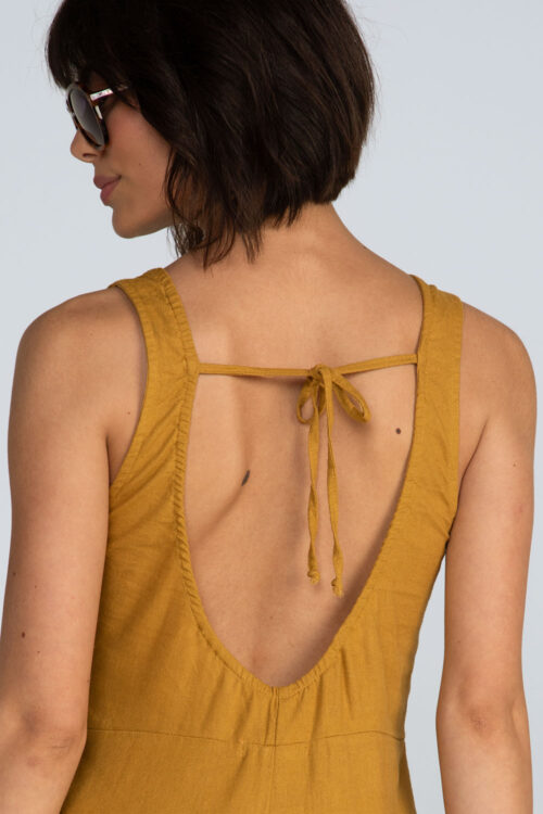 Alternative view of Macacão linho washed