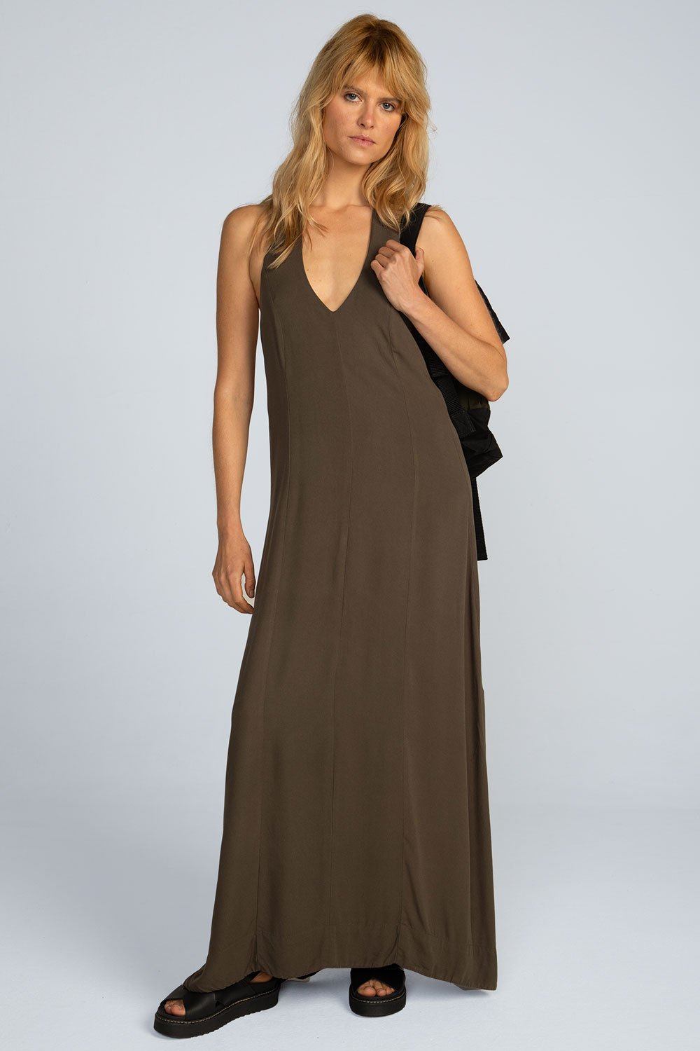 Vestido longo viscose lisa Vestido longo viscose lisa