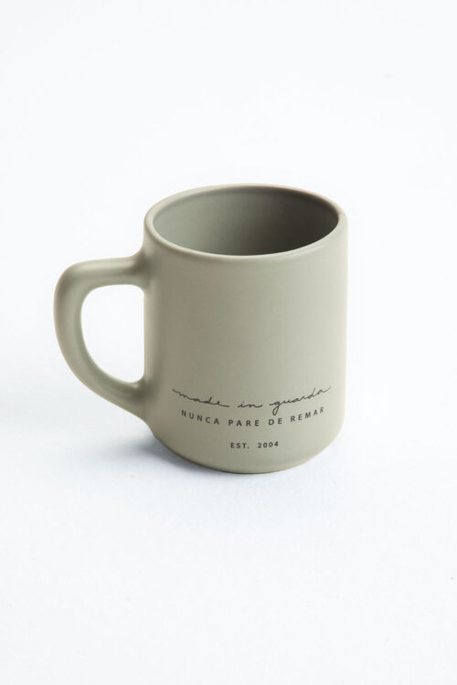 Caneca Nunca pare de remar