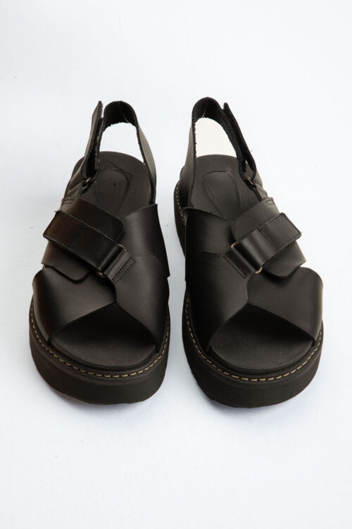 Alternative view of Sandalia cruzada