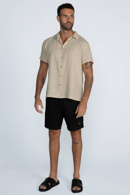 Alternative view of Bermuda linho