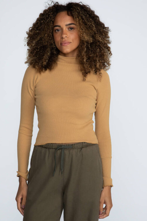 Blusa manga longa ribana estonada