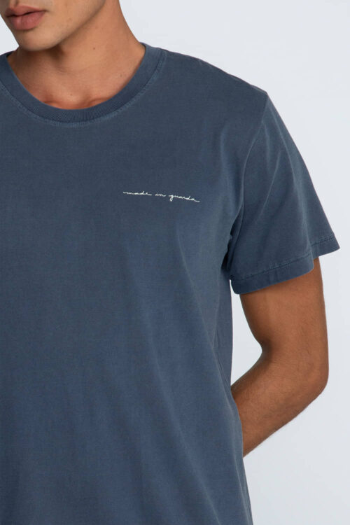 Alternative view of Camiseta Assinatura