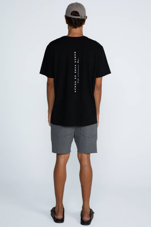 Camiseta oversized Nunca pare de remar Camiseta Preta 201FW26218 3