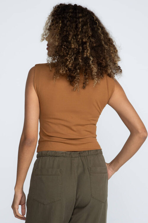 Cropped Camel 103FW26011 3