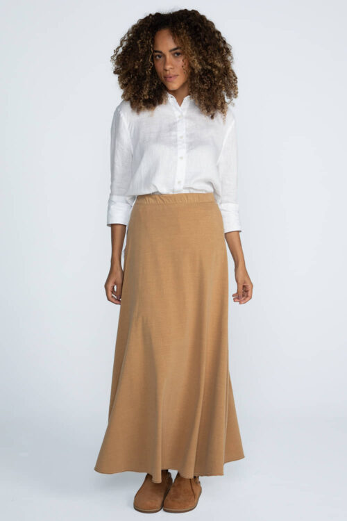 Alternative view of Saia longa botões