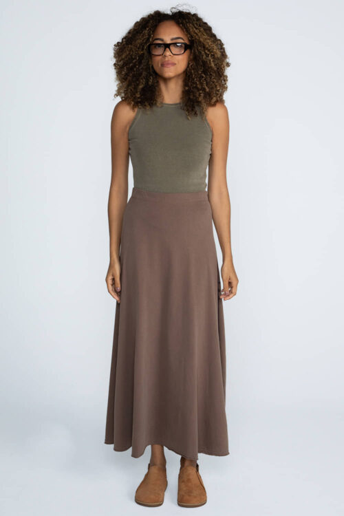 Alternative view of Saia longa botões