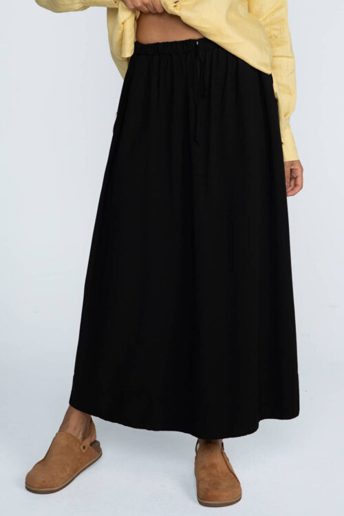 Saia midi ampla